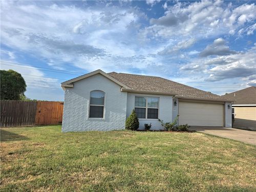 3007 W Sunset Dr, Rogers, AR, 72756-2011 | Card Image