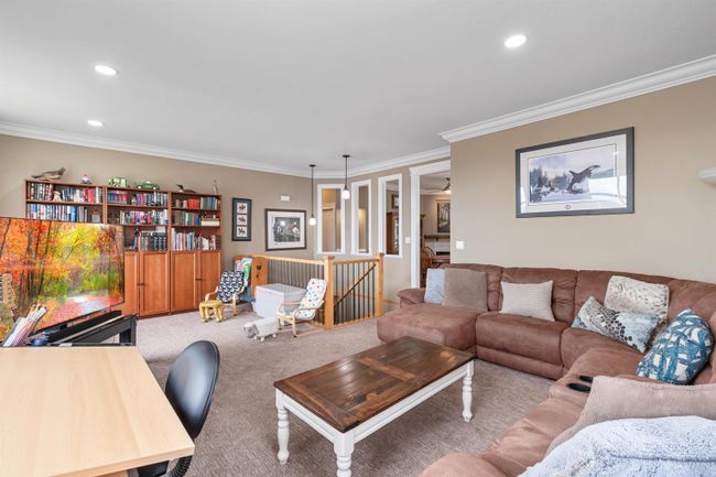 33571 12 Avenue, House other with 4 bedrooms, 3 bathrooms and 6 parking in Mission BC | Image 12