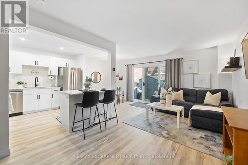 189-17 Old Pine Trail, Saint Catharines, ON, L2M6P9 | Card Image