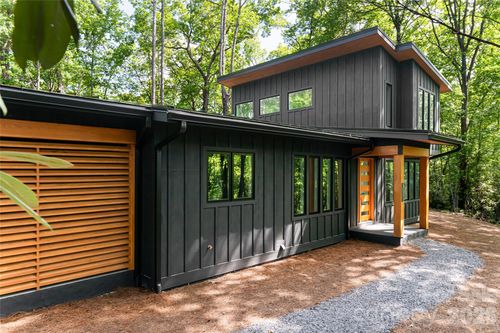 558 Poplar Crest Dr, Pisgah Forest, NC, 28768-1188 | Card Image