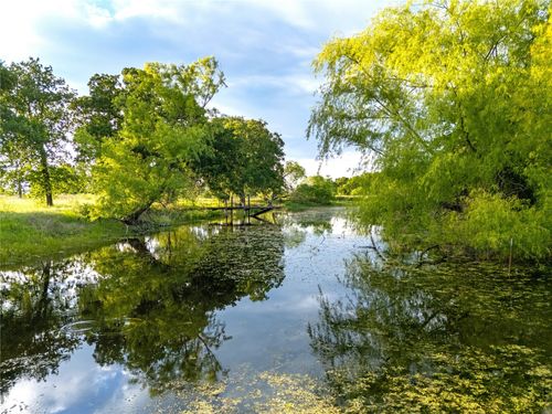 980 N League Ranch Rd, Waco, TX, 76705-4918 | Card Image