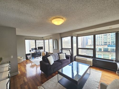 apt-2209-30 E Huron St, Chicago, IL, 60611-2717 | Card Image