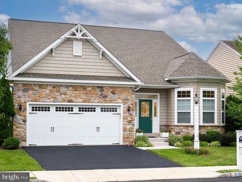 2242 Chandler Ln, SCHWENKSVILLE, PA, 19473-2418 | Card Image