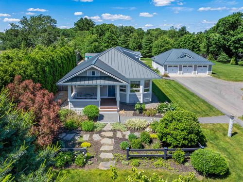 384 Winnacunnet Rd, Hampton, NH, 03842-2743 | Card Image