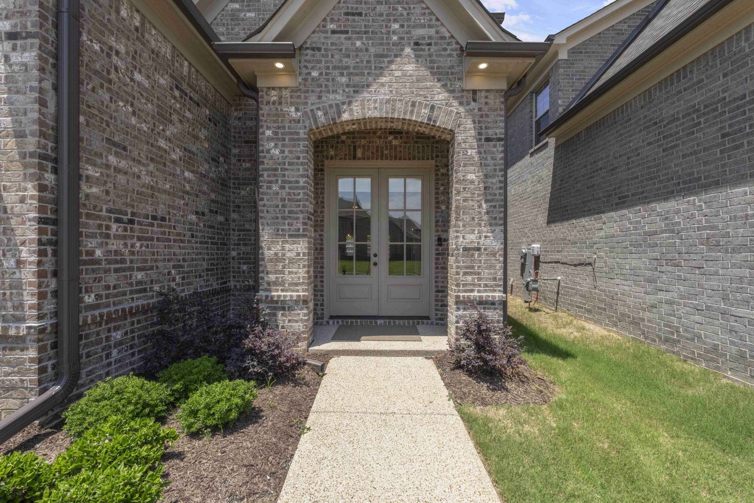 Residential in Cordova 4