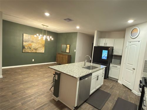 300 Belmont Pl, Lockhart, TX, 78644-3674 | Card Image