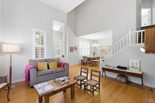 3 Mystic Lane, Novato, CA, 94949 | Card Image