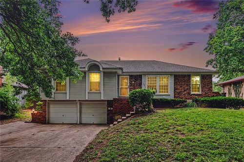 10817 Fuller Ave, Kansas City, MO, 64134-2606 | Card Image