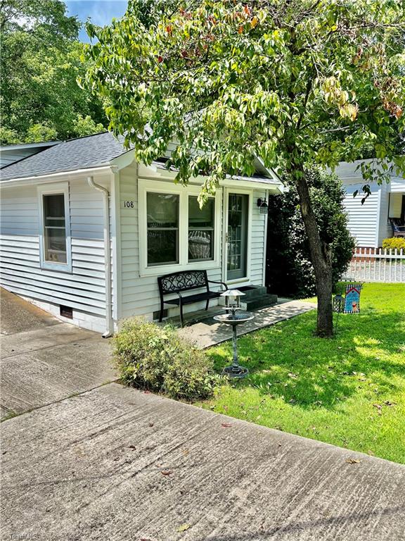 Jones St, Cleveland, NC 27013