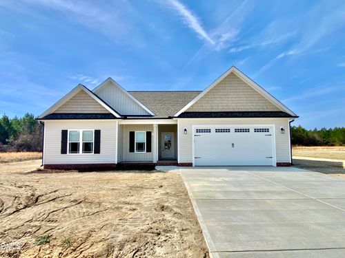 200 Rae Dr, Pikeville, NC, 27863-4703 | Card Image