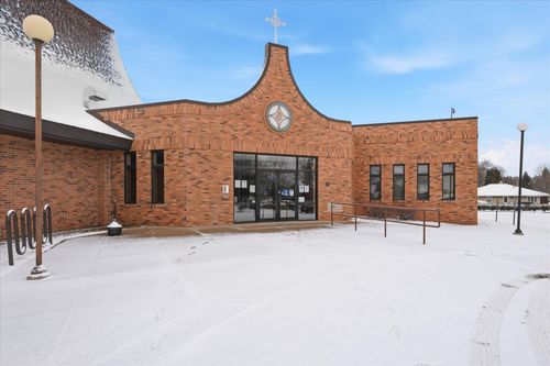 965 Larpenteur Ave W, Roseville, MN, 55113-6551 | Card Image