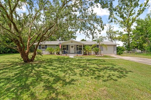 12217 Victor Ln, Dade City, FL, 33525-5939 | Card Image