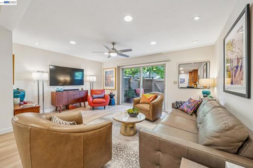 a101-1333 Webster St, Alameda, CA, 94501-3841 | Card Image