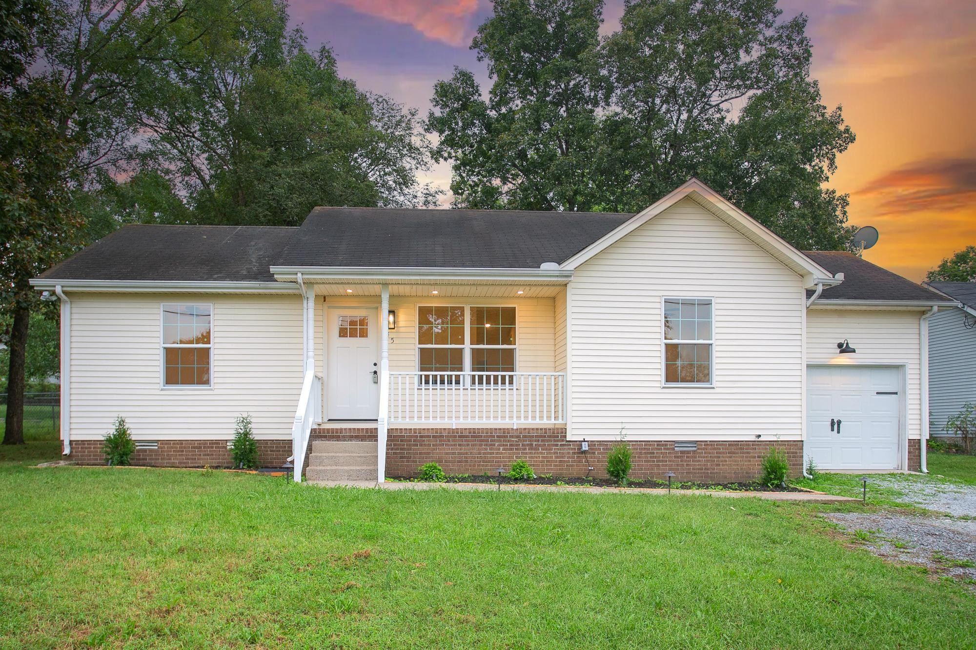 Nelson Dr, LA Vergne, TN 37086