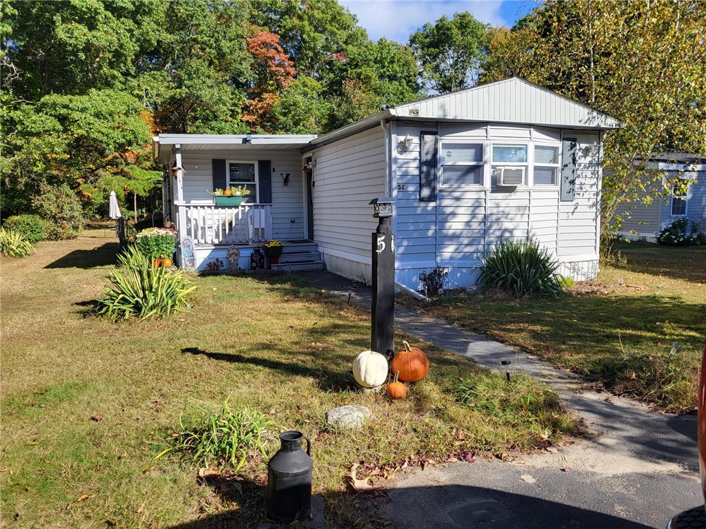 Airport Rd, Coventry, RI 02816
