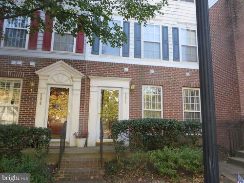 5078 Donovan Dr, ALEXANDRIA, VA, 22304-8654 | Card Image