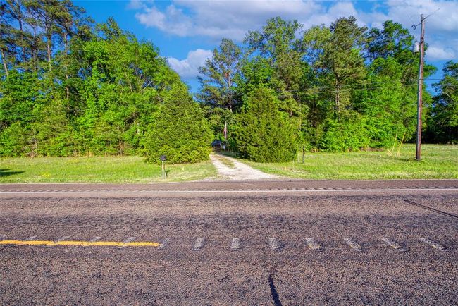 10949 Highway 326 N, House other with 3 bedrooms, 2 bathrooms and null parking in Kountze TX | Image 20