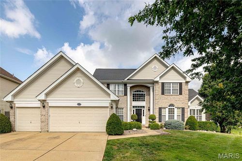 11 Orchard Trace Ln, Wildwood, MO, 63040-1576 | Card Image