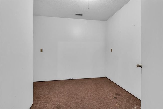 Workshop off garage | Image 19