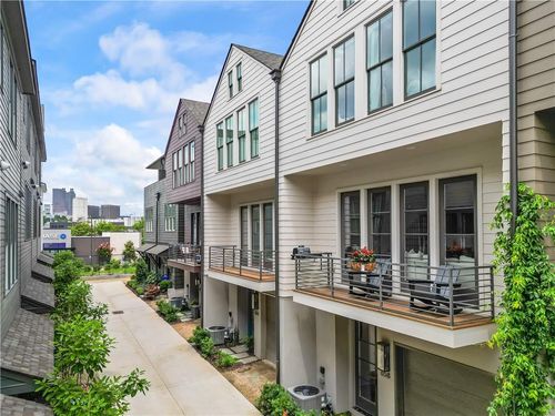 658 Bull St Se, Atlanta, GA, 30315-1232 | Card Image