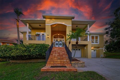 122 Waterberry Dr, TARPON SPRINGS, FL, 34688-4902 | Card Image