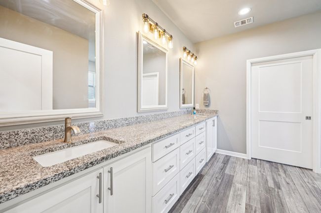 360 Rolling Ranch Blvd, House other with 4 bedrooms, 3 bathrooms and null parking in Alvord TX | Image 18
