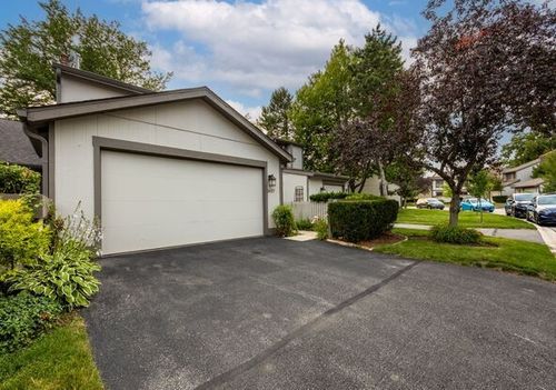 2627 Smith St, Rolling Meadows, IL, 60008-2274 | Card Image