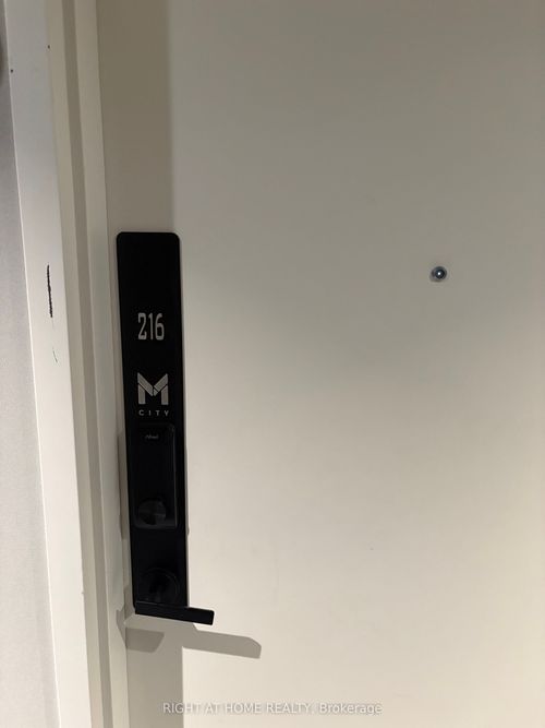 216-3883 Quartz Rd, Mississauga, ON, L5B0M4 | Card Image