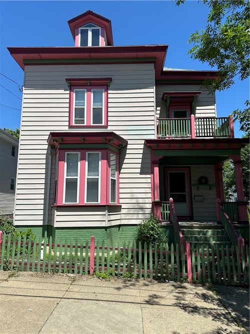 35 Dover St, Providence, RI, 02908-4416 | Card Image