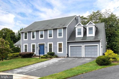 7104 Charles Spring Way, Ruxton, MD, 21204-3734 | Card Image