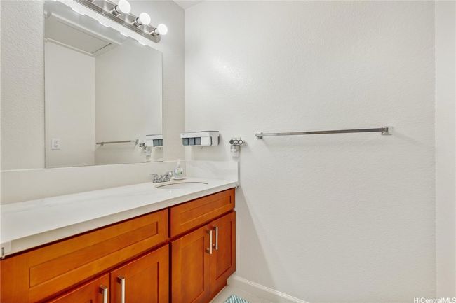 APT-85 - 92-1044 Kanehoa Loop, Condo with 3 bedrooms, 2 bathrooms and 2 parking in Kapolei HI | Image 11