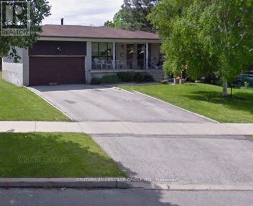 63 Marathon Crescent, Toronto (Newtonbrook West), ON, M2R2L8 | Card Image