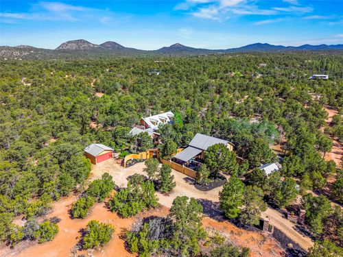 33 & 35 Mescalero Trail, Santa Fe, NM, 87505 | Card Image