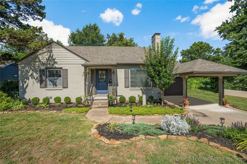 3202 Detroit Ave, Tulsa, OK, 74105-1906 | Card Image