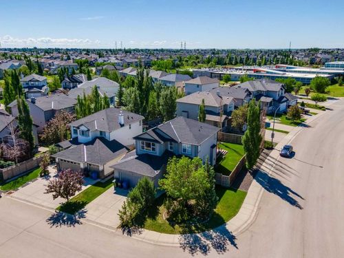 572 W Creek Pt, Chestermere, AB, T1X1T3 | Card Image