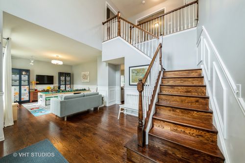 802 Autumn Hl, West Dundee, IL, 60118-3133 | Card Image