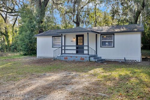 7412 Jasper Ave, Jacksonville, FL, 32211-7213 | Card Image