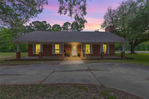 655 Avenue L, Dickinson, TX, 77539-8282 | Card Image