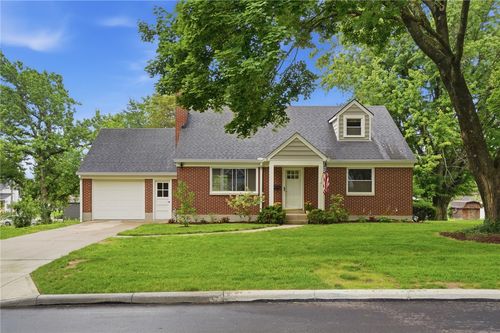 136 Ridgeway Dr, Centerville, OH, 45459-4614 | Card Image