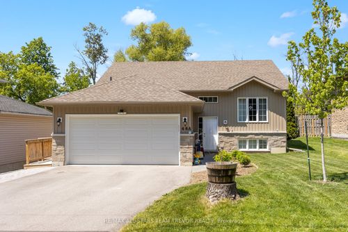 lower-44A Evelyn Ave, Keswick, ON, L4P3C8 | Card Image