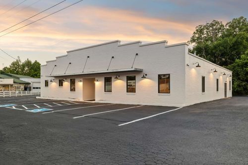 111 Nashville Hwy, Columbia, TN, 38401-2428 | Card Image