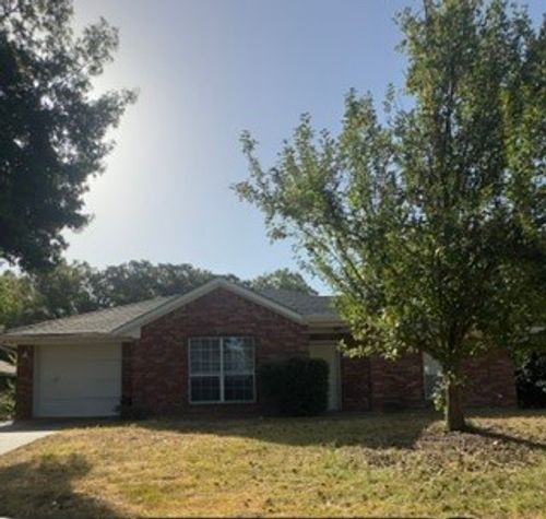 520 Jean Dr, Seagoville, TX, 75159-2371 | Card Image