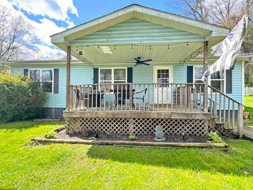 105 Railroad St, West Union, WV, 26456-1235 | Card Image