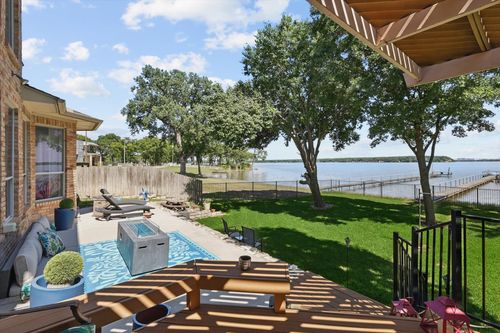 8913 Sunrise Point Ct, Fort Worth, TX, 76135-4619 | Card Image