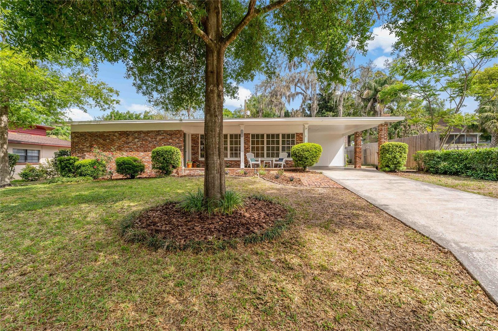 Forest Park Ave, Temple Terrace, FL 33617