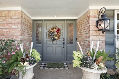 7117 Serrano Dr, Benbrook, TX, 76126-2212 | Card Image