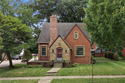 315 Samaritan Ave, Ashland, OH, 44805-3827 | Card Image