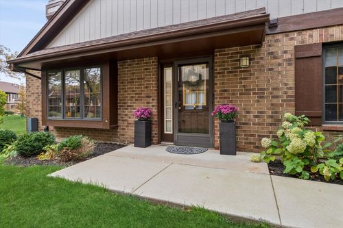 13331 S Oakview Court, Palos Heights, IL, 60463 | Card Image
