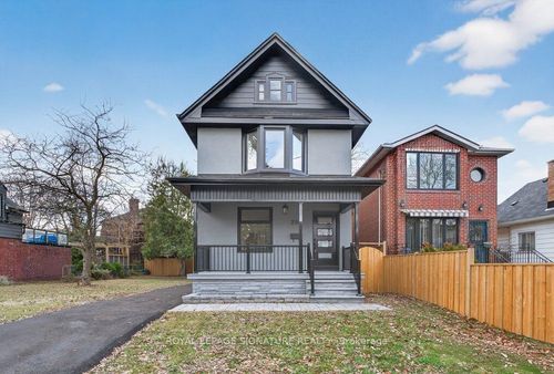 290 Chisholm Ave, East York, ON, M4C4W7 | Card Image