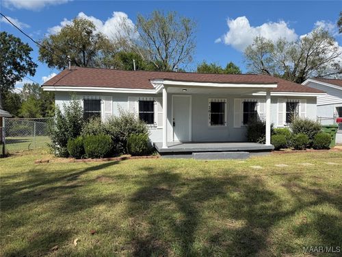 2015 Stokes St, Montgomery, AL, 36107-1350 | Card Image